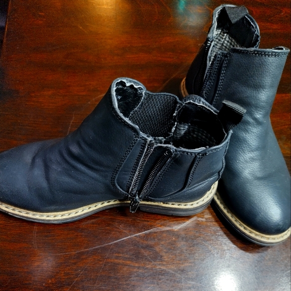 Ashford Hayes - Picture 2 of 5